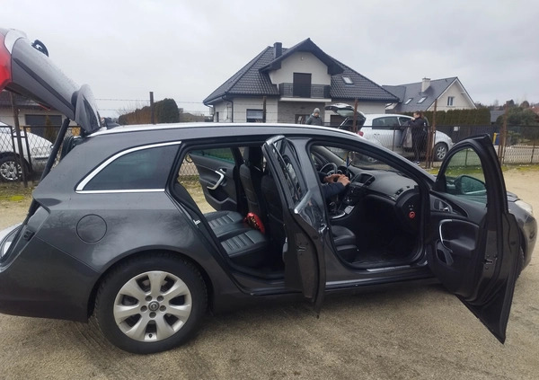 Opel Insignia cena 21700 przebieg: 210000, rok produkcji 2009 z Legnica małe 154